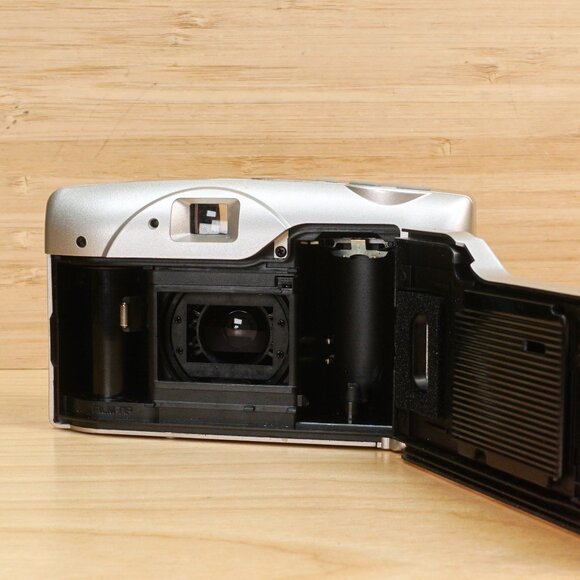 Konica Zoom FX50 35mm Point And Shoot Film Camera - Picture 11 of 11